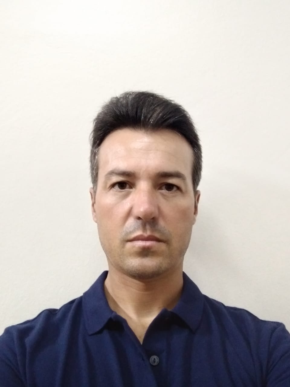 Dr. Kristian de Souza