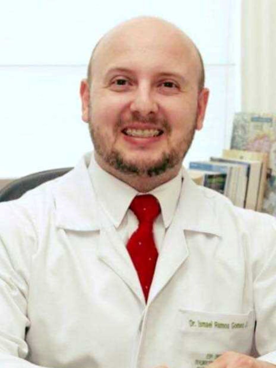 Dr. Ismael Gomes